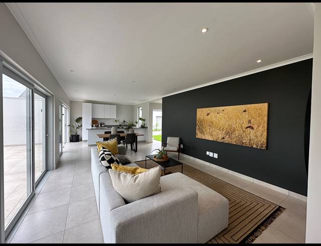 2 BEDROOM HOUSE FOR SALE IN LALELA ESTATE